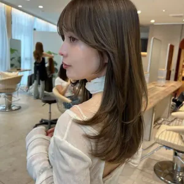 【初来店の方／4.5月限定】ケアカラー+クイックトリートメント¥5900