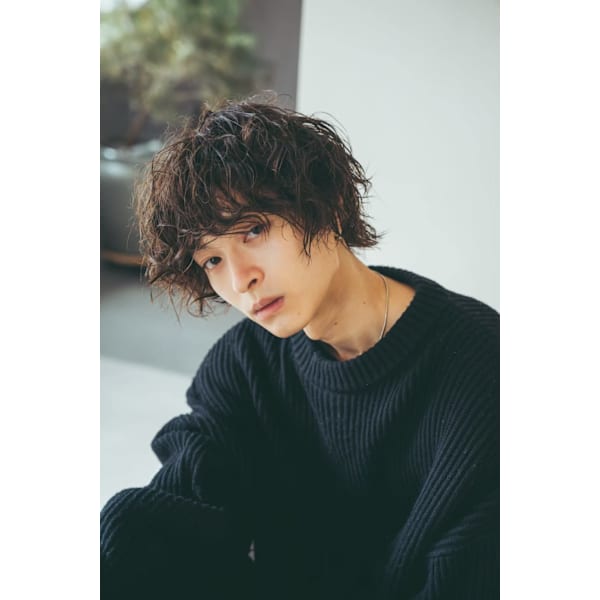 メンズカット＋パーマ＋カラー＋アロマトリートメント￥15000