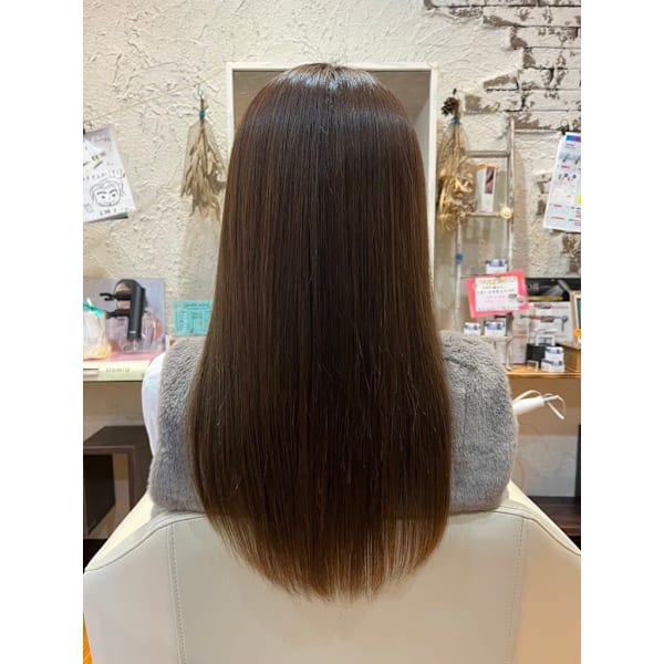 【当日限定大人女性美髪計画】カット＋単色カラー＋トリートメント￥13,640円～