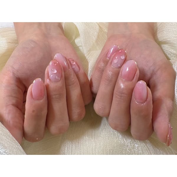 うるつやピンク×水滴ネイル