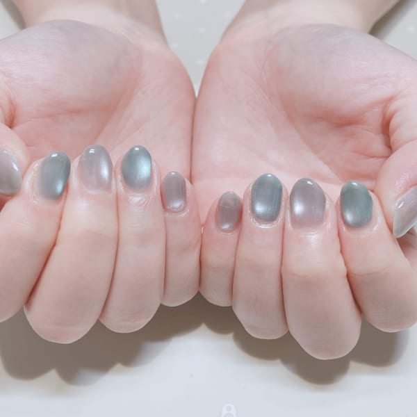ちゅるんネイル くすみブルー