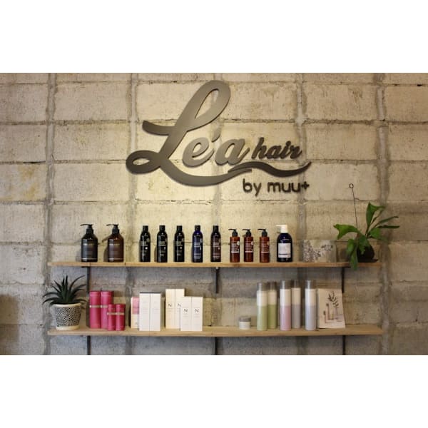 Le'a hair