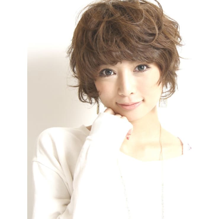 スウィートカーリーショート Circus By Beautrium 青山 サーカスバイビュートリアム アオヤマ のヘアスタイル 美容院 美容室を予約するなら楽天ビューティ