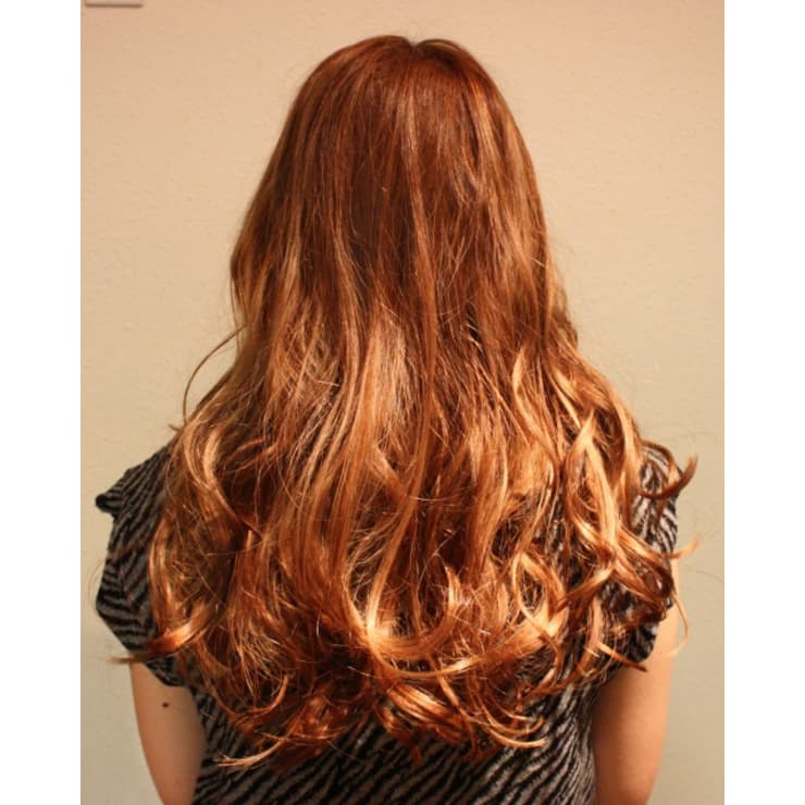 シールエクステで グラマラスウェーブ Attract Hairsalon アトラクト のヘアスタイル 美容院 美容室を予約するなら楽天ビューティ