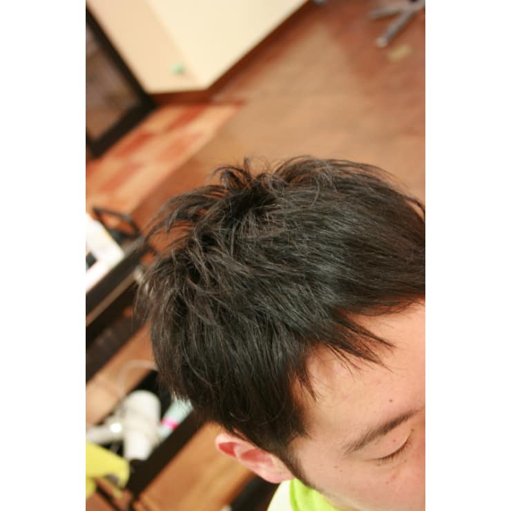 京都 メンズカット ザクザク刈り上げスタイル Hair Qril ヘア クリル のヘアスタイル 美容院 美容室を予約するなら楽天ビューティ