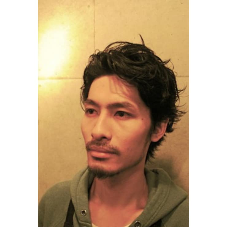 外国人風メンズパーマ Tree ツリー のヘアスタイル 美容院 美容室を予約するなら楽天ビューティ