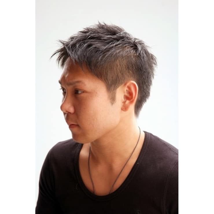 ナチュラルソフトモヒカン メンズ専門サロン Jade With Akros ジェイド ウィズ アクロス のヘアスタイル 美容院 美容室を予約するなら楽天ビューティ