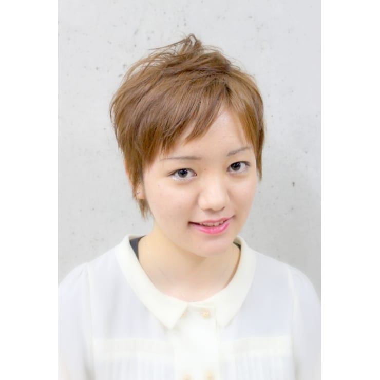 アンハサウェイ風キュートベリーショート Total Beauty Stella トータルビューティステラ のヘアスタイル 美容院 美容室を予約するなら楽天ビューティ