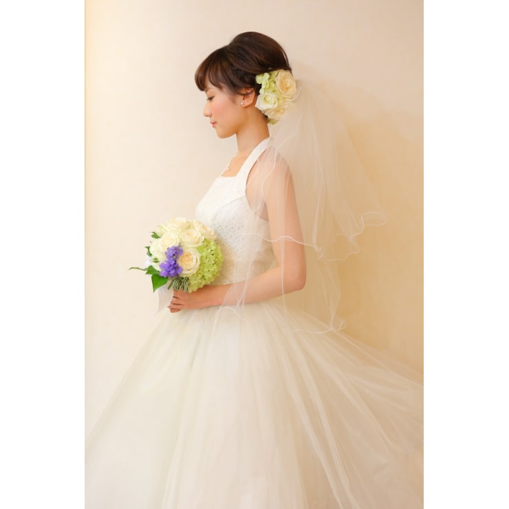 ブライダル 夜会巻風ふんわりアップ Broto ブロット のヘアスタイル 美容院 美容室を予約するなら楽天ビューティ