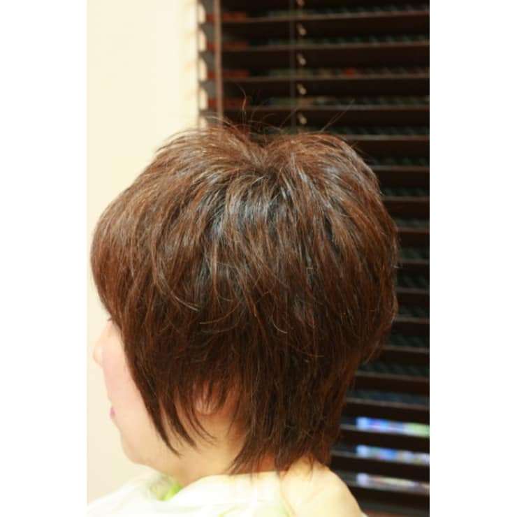 大人可愛いショートボブ クリル定番の 後ろ滝川クリステル Hair Qril ヘア クリル のヘアスタイル 美容院 美容室を予約するなら楽天ビューティ