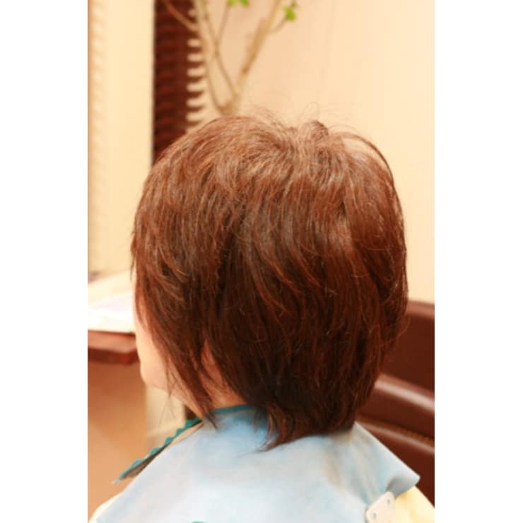 大人可愛いショートボブ クリル定番の 後ろ滝川クリステル Hair Qril ヘア クリル のヘアスタイル 美容院 美容室を予約するなら楽天ビューティ