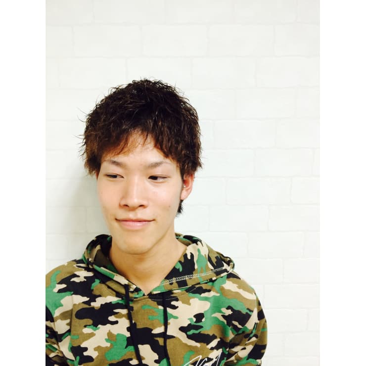 ピンパーマ ツーブロック T S Gallery For Men S ティーズギャラリー のヘアスタイル 美容院 美容室を予約するなら楽天ビューティ