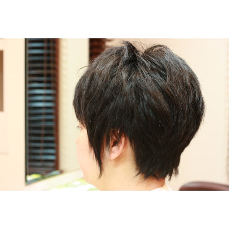 剛力彩芽 の髪型 さわやかショートヘア Hair Qril ヘア クリル のヘアスタイル 美容院 美容室を予約するなら楽天ビューティ