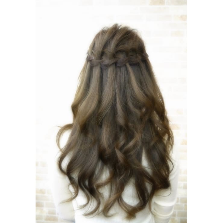 ウォーターフォールヘア Plaisir プレジール のヘアスタイル 美容院 美容室を予約するなら楽天ビューティ ウォーターフォールヘア Plaisir プレジール のヘアスタイル 美容院 美容室を予約するなら楽天ビューティ
