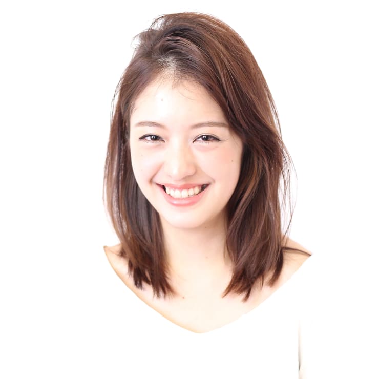 前髪をかきあげる 中村アン風ナチュラルロブヘアー Beautrium Ginza ビュートリアム のヘアスタイル 美容院 美容室を予約するなら楽天ビューティ