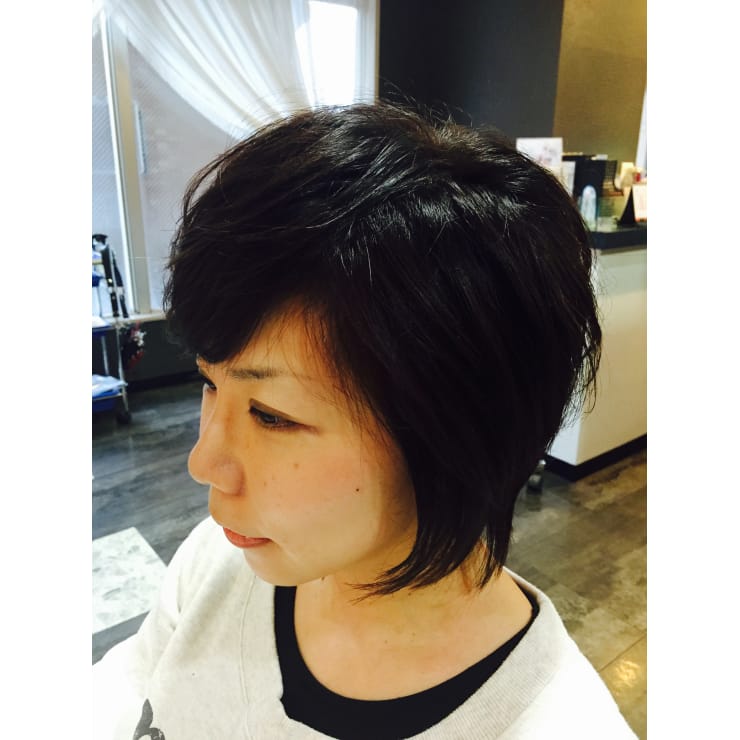 ショートレイヤー Growthの森 グロースノモリ のヘアスタイル 美容院 美容室を予約するなら楽天ビューティ ショートレイヤー Growthの森 グロースノモリ のヘアスタイル 美容院 美容室を予約するなら楽天ビューティ