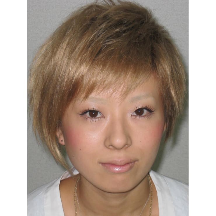 パリジェンヌ風ショートヘア Tomo S Hair Design トモズヘアデザイン のヘアスタイル 美容院 美容室を予約するなら楽天ビューティ