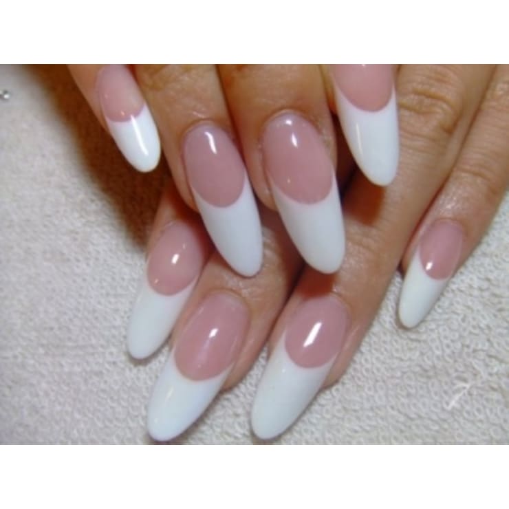 シンプル フレンチnail 7 ナナドシー のネイルデザイン ネイル まつげサロンを予約するなら楽天ビューティ