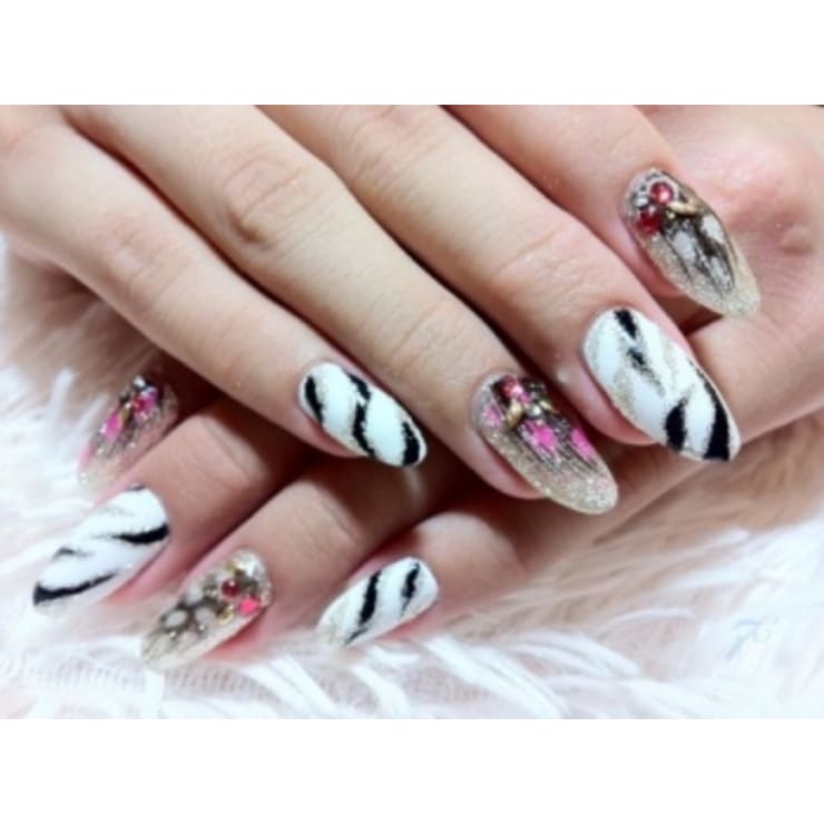 Coolフェザーnail 7 ナナドシー のネイルデザイン ネイル まつげサロンを予約するなら楽天ビューティ