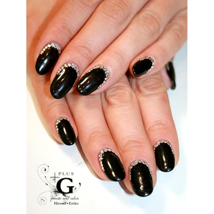 クールブラックネイル | plusG(プラスジー)のネイルデザイン | ネイル