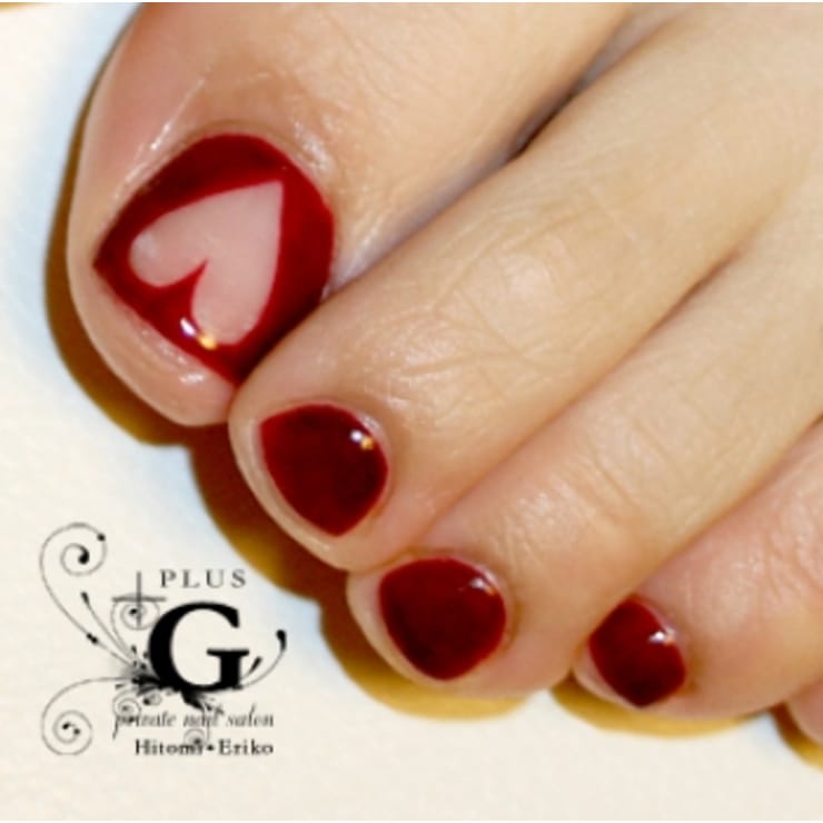 くりぬきハートフットネイル Plusg プラスジー のネイルデザイン ネイル まつげサロンを予約するなら楽天ビューティ