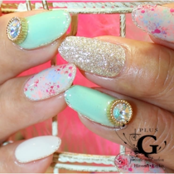 スポンジマーブルのポップネイル Plusg プラスジー のネイルデザイン ネイル まつげサロンを予約するなら楽天ビューティ