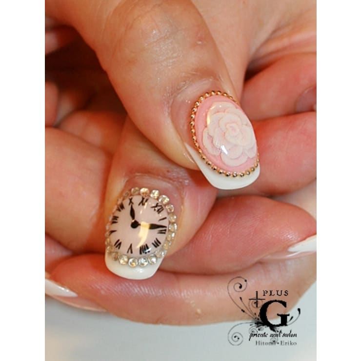 アートなフレンチ やっぱりかわいい3dアート Plusg プラスジー のネイルデザイン ネイル まつげサロンを予約するなら楽天ビューティ