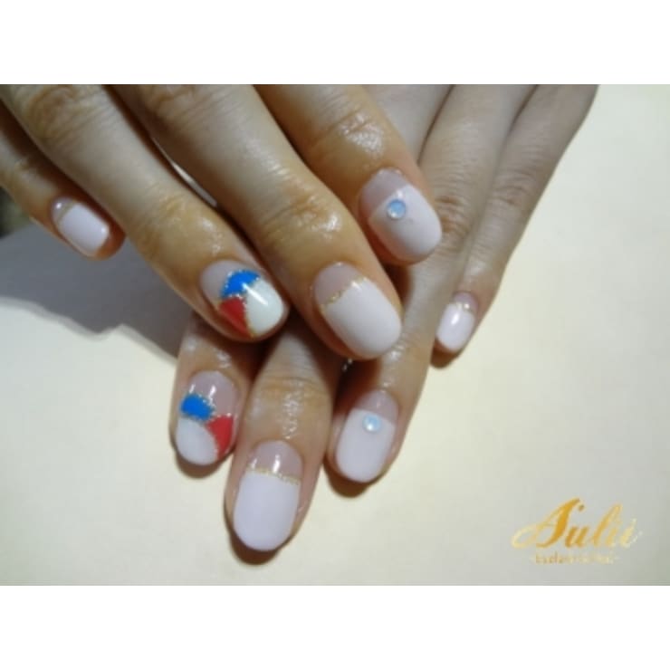トリコロール A Ulii Nail アウリー のネイルデザイン ネイル まつげサロンを予約するなら楽天ビューティ トリコロール A Ulii Nail アウリー のネイルデザイン ネイル まつげサロンを予約するなら楽天ビューティ