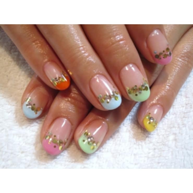 冬のカラフルフレンチ Nail Salon Amule ネイルサロンアミュール のネイルデザイン ネイル まつげサロンを予約するなら楽天ビューティ 冬のカラフルフレンチ Nail Salon Amule ネイルサロンアミュール のネイルデザイン ネイル まつげサロンを予約するなら楽天ビューティ