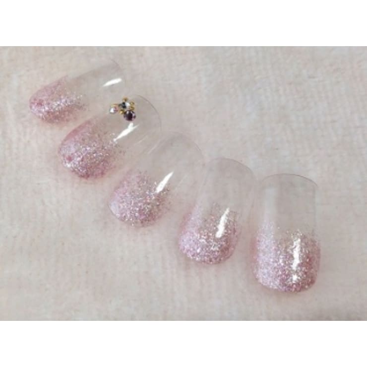 シンプルピンクグラデーションネイル Nailsalon Ecarina エカリーナ のネイルデザイン ネイル まつげサロンを予約するなら楽天ビューティ