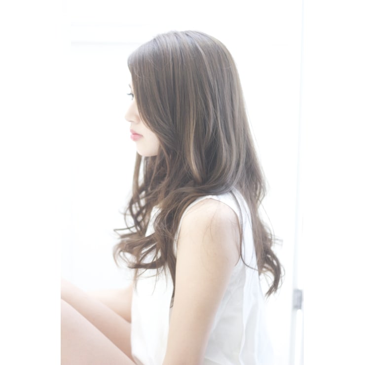 中村アンさん風なかきあげ前髪大人キレイなカールロング Alice By Afloat アリスバイアフロート のヘアスタイル 美容院 美容室を予約するなら楽天ビューティ