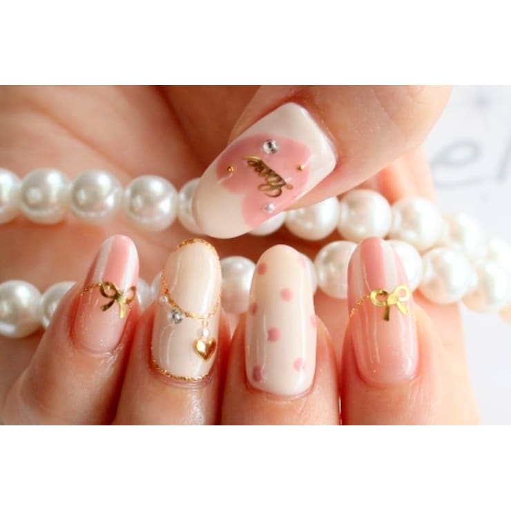 大人可愛いネイル Total Beauty Stella トータルビューティステラ のネイルデザイン ネイル まつげサロンを予約するなら楽天ビューティ