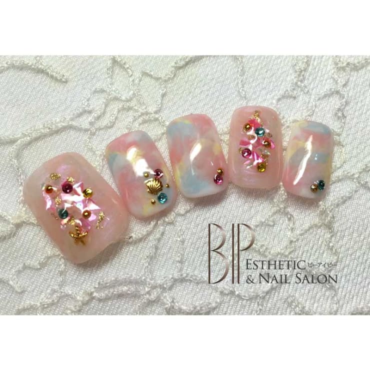 サマーマーブルフットネイル B I P Nail Salon ビーアイピーネイルサロン のネイルデザイン ネイル まつげサロンを予約するなら楽天ビューティ