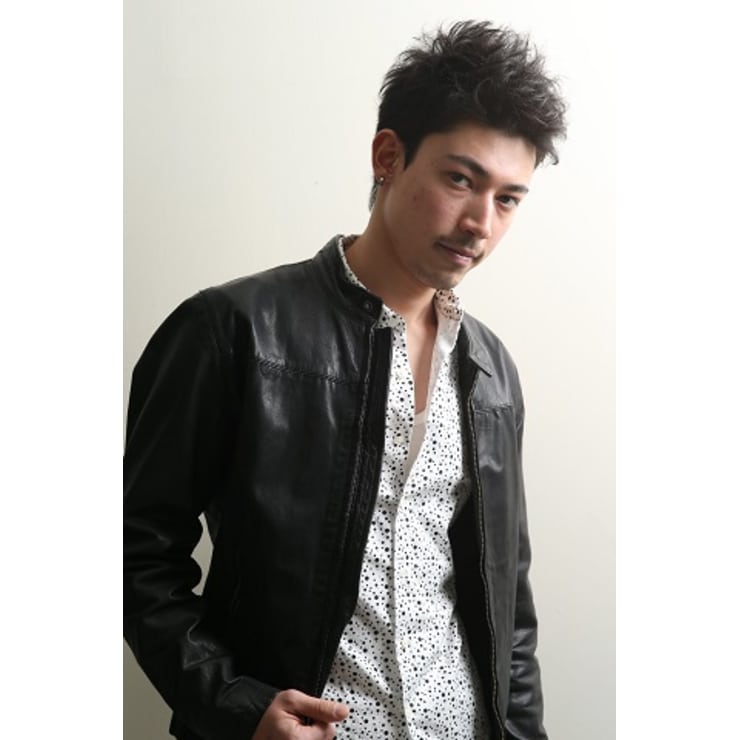 清潔感とりりしさを併せ持つ男版 ゆるふわ パーマ Nexus Za First Ginza ネクサスザファーストギンザテン のヘアスタイル 美容院 美容室を予約するなら楽天ビューティ