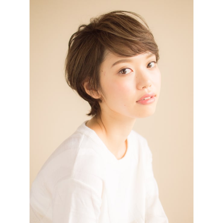 辺見えみり風大人のクールショートスタイル Anti アンティ のヘアスタイル 美容院 美容室を予約するなら楽天ビューティ