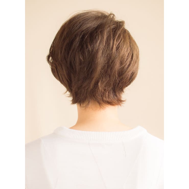 辺見えみり風大人のクールショートスタイル Anti アンティ のヘアスタイル 美容院 美容室を予約するなら楽天ビューティ