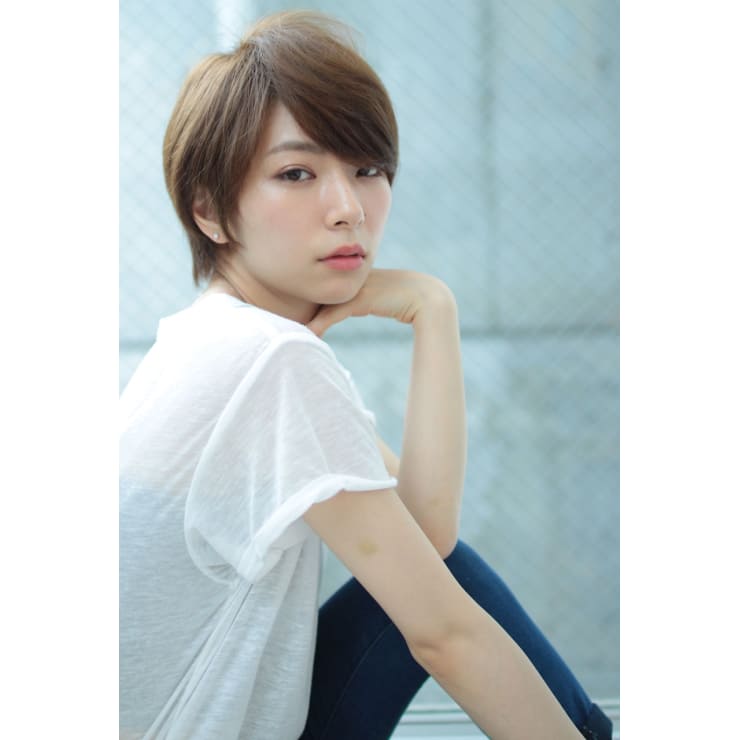 ａｓｈ自由が丘 坂本哲也 斜めバング エレガントショート Ash 自由が丘店 アッシュジユウガオカテン のヘアスタイル 美容院 美容室を予約するなら楽天ビューティ
