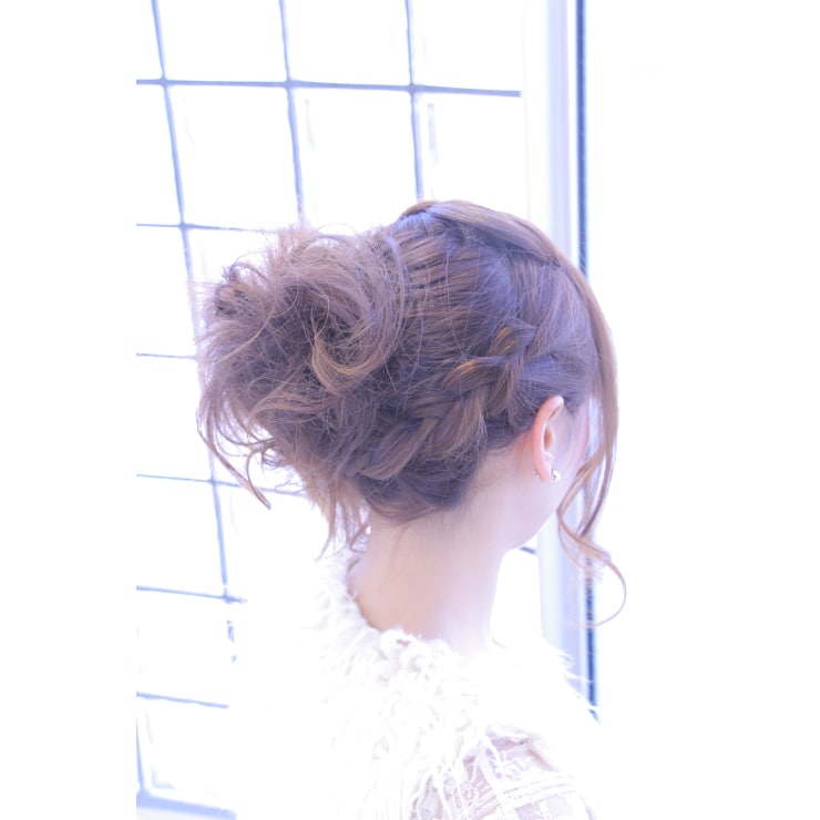 編み込みサイドポニーアップ Alba Hair Resort アルバ のヘアスタイル 美容院 美容室を予約するなら楽天ビューティ