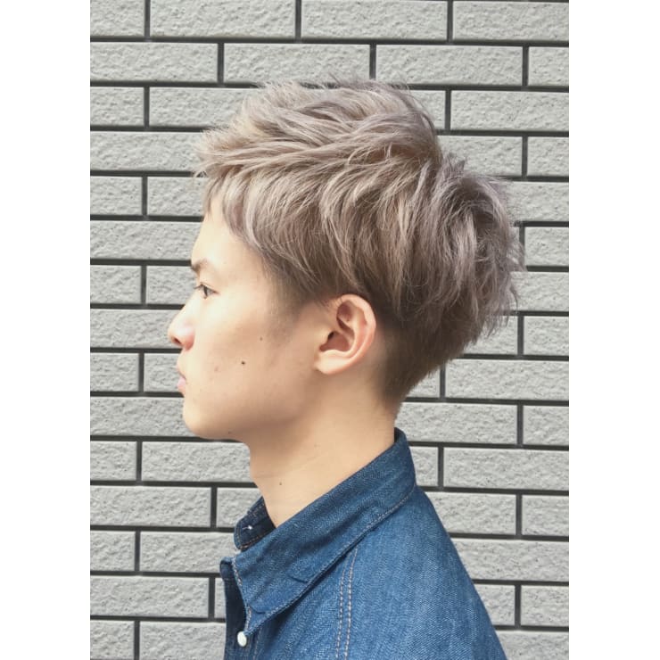 ツーブロック 立ち上げバング アッシュグレー Prism プリズム のヘアスタイル 美容院 美容室を予約するなら楽天ビューティ
