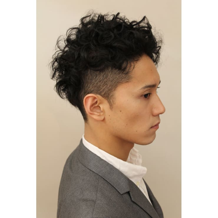 表参道 原宿 ツーブロック パーマ アシンメトリー Coo Et Fuu Hair Make クーエフーヘアメイク のヘアスタイル 美容院 美容室を予約するなら楽天ビューティ 表参道 原宿 ツーブロック パーマ アシンメトリー Coo Et Fuu Hair Make クーエフーヘアメイク のヘアスタイル 美容院 美容室を予約するなら楽天ビューティ