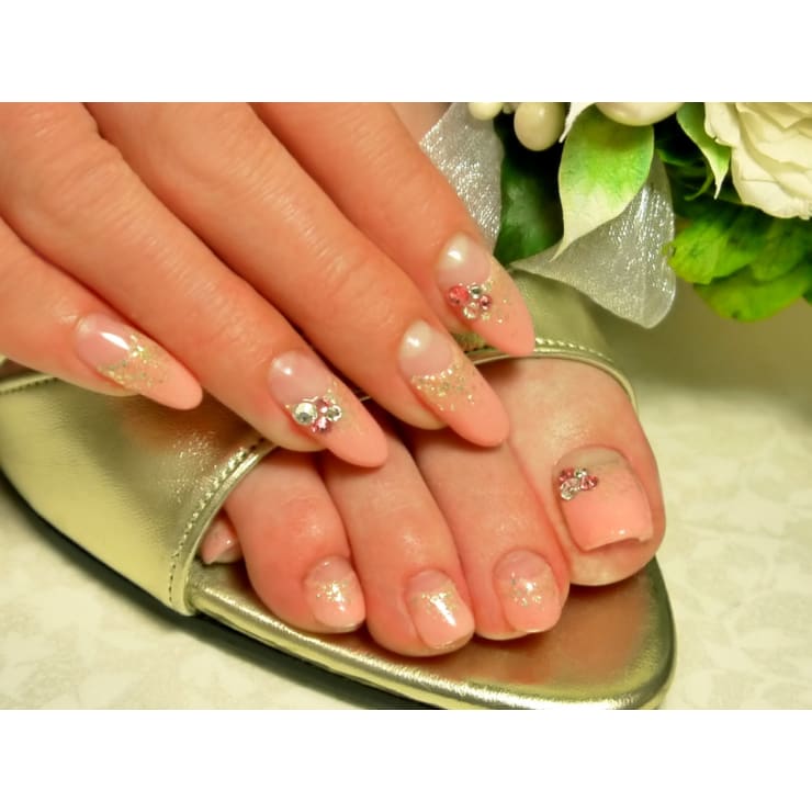 マツエク ネイルの同時施術ok 自爪に優しくモチ 仕上り マツエク ネイル 12 800 Eternity Total Beauty Salon エタニティ のこだわり特集 ネイル まつげサロンを予約するなら楽天ビューティ