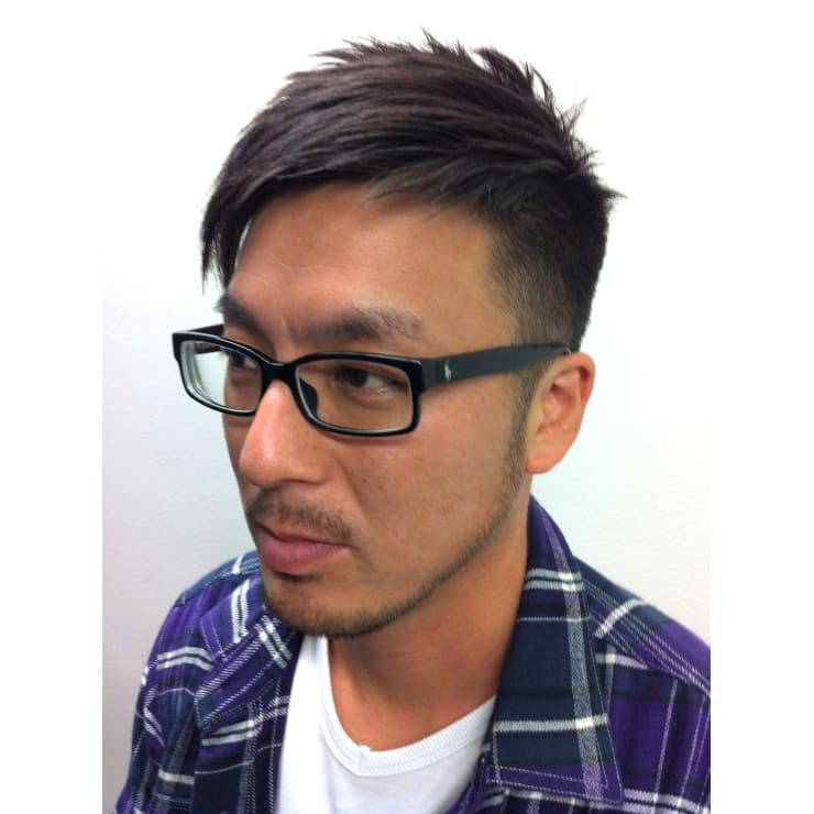 メンズ刈り上げアシンメトリー Invincible Hair Mada インヴィンシブルヘアーマーダ のヘアスタイル 美容院 美容室を予約するなら楽天ビューティ メンズ刈り上げアシンメトリー Invincible Hair Mada インヴィンシブルヘアーマーダ のヘアスタイル 美容院 美容室を予約するなら楽天ビューティ