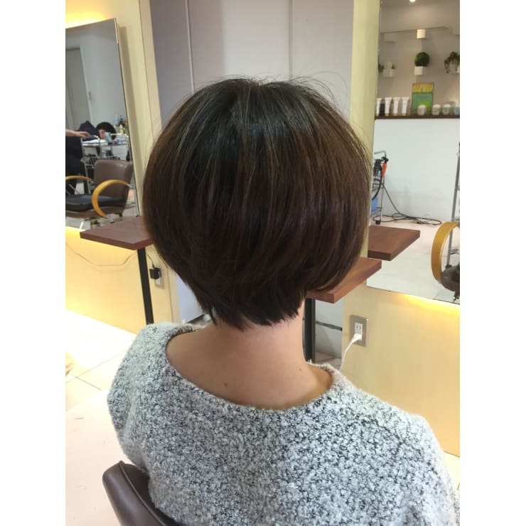 はねるのが嫌だ そんな方オススメショートボブ Hair Quench Ottis クエンチオッティス のヘアスタイル 美容院 美容室を予約するなら楽天ビューティ