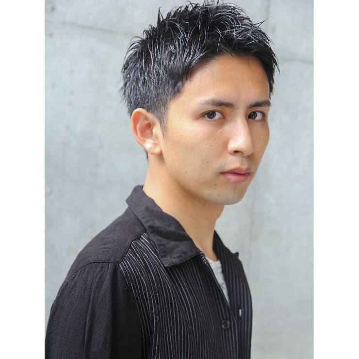 ソフトモヒカン風ツーブロック Jeana Harbor ジーナハーバー のヘアスタイル 美容院 美容室を予約するなら楽天ビューティ