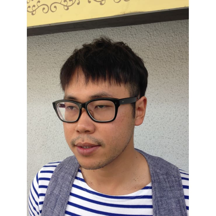 メガネにピッタリ さっぱり ツーブロック Felicita Hair Design 緑地公園店 フェリシータ のヘアスタイル 美容院 美容室を予約するなら楽天ビューティ
