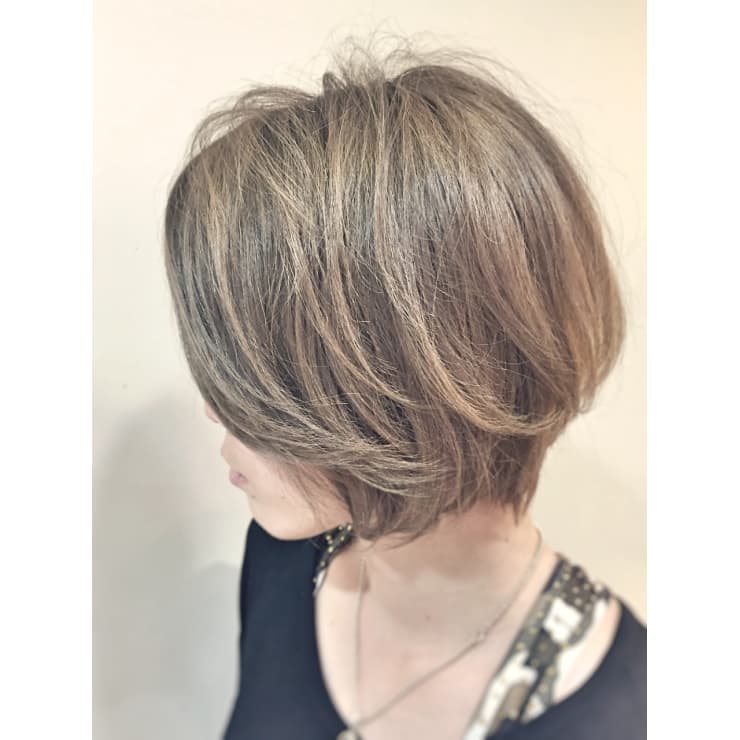 外国人風カラー 前下がりグラデーションボブ Produce 東林間店 プロデュース のヘアスタイル 美容院 美容室を予約するなら楽天ビューティ
