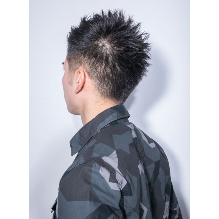 大人カジュアルで男らしいソフトモヒカン Anti アンティ のヘアスタイル 美容院 美容室を予約するなら楽天ビューティ