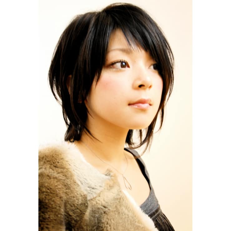 ソフトアシンメトリーウルフ Renjishi Renjishi Aoyama レンジシ のヘアスタイル 美容院 美容室を予約するなら楽天ビューティ