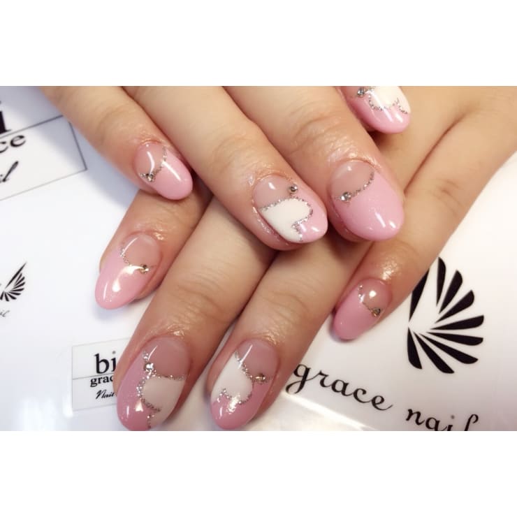 ハートフレンチネイル Bi Grace Nail ビ グレイスネイル のネイルデザイン ネイル まつげサロンを予約するなら楽天ビューティ