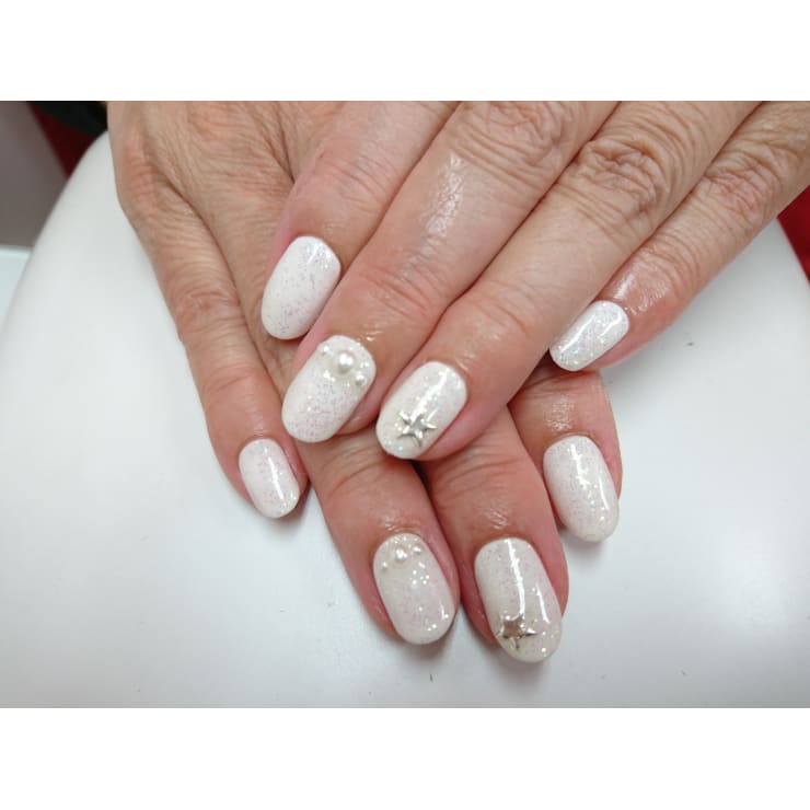 ホワイトワンカラー Nail Salon Coco ココ のネイルデザイン ネイル まつげサロンを予約するなら楽天ビューティ